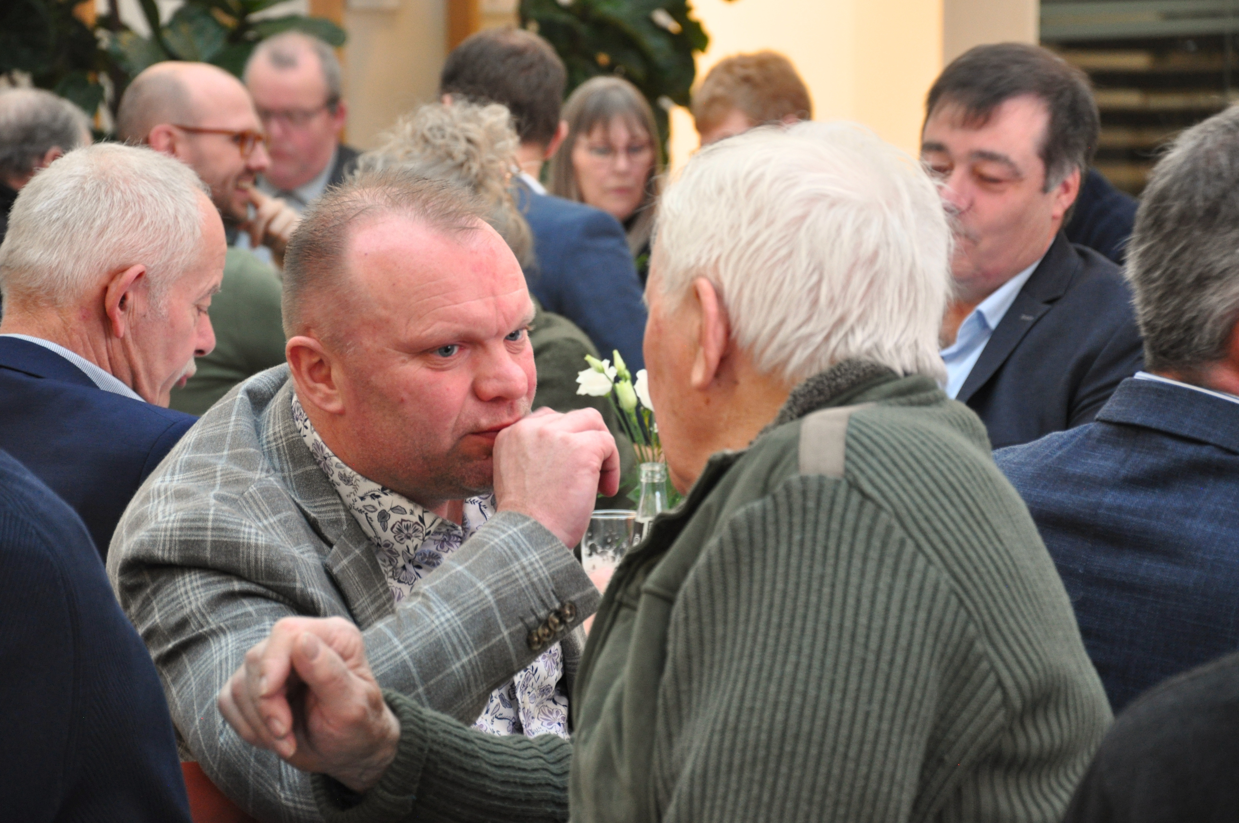 d9b274cb-beb4-4e81-b263-fc6a259125f0